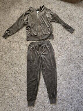 Felina Jumpsuit Size Medium